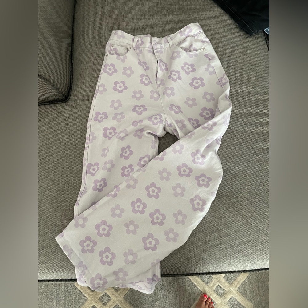 Floral Straight Leg Pants - Purple on White